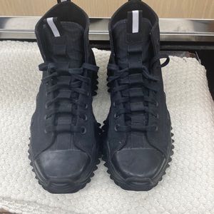 Run Star Motion Triple Black Converse
